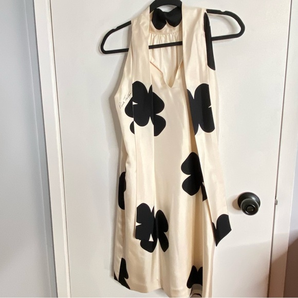 Elegant  & Classy Black and Cream Floral Dress 100% Silk - Size 10 - Picture 10 of 15